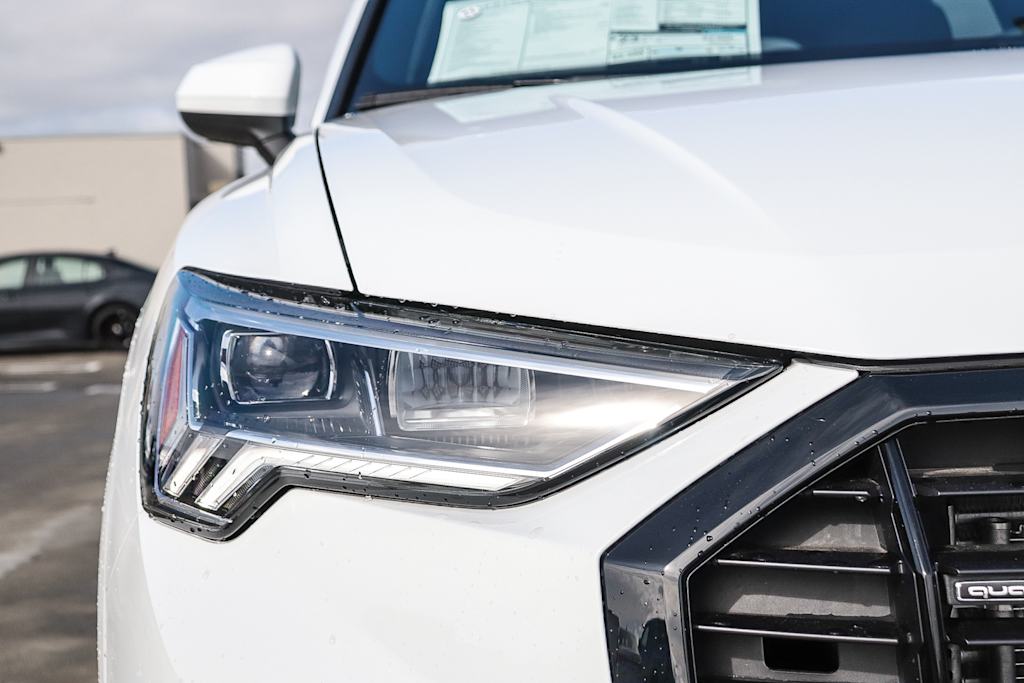 Thumbnail: 2025 Audi Q3 - 22