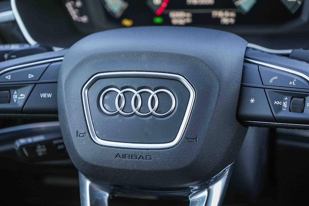 Thumbnail: 2025 Audi Q3 - 30