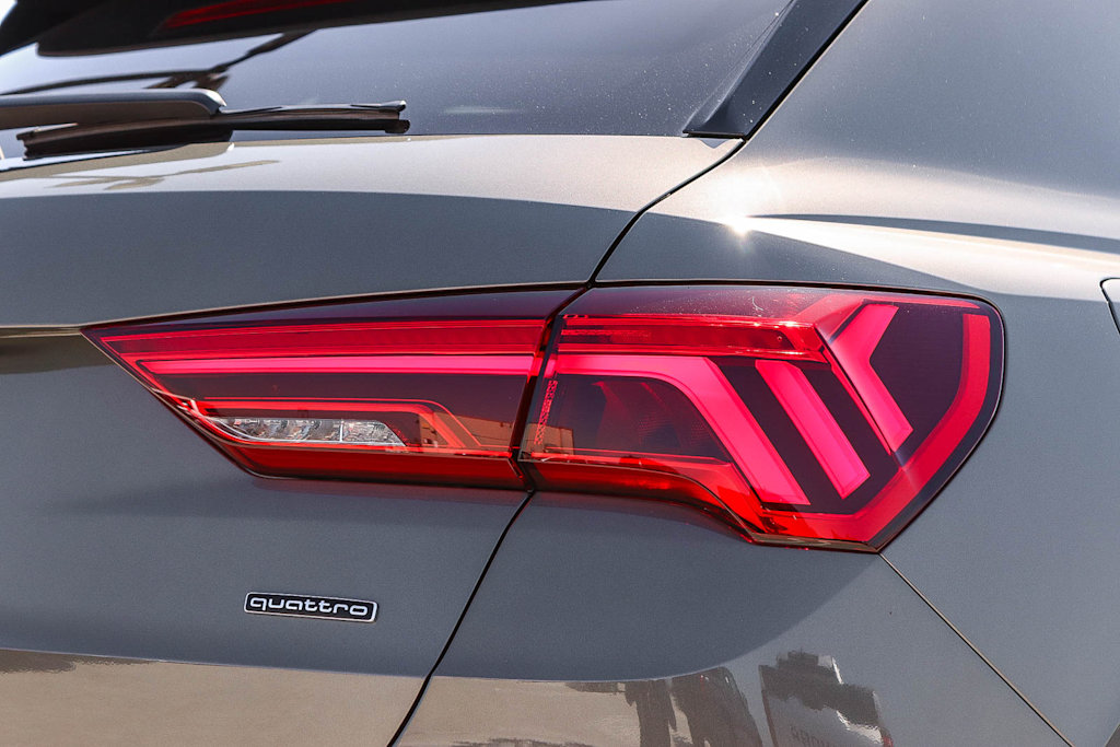 Thumbnail: 2025 Audi Q3 - 20