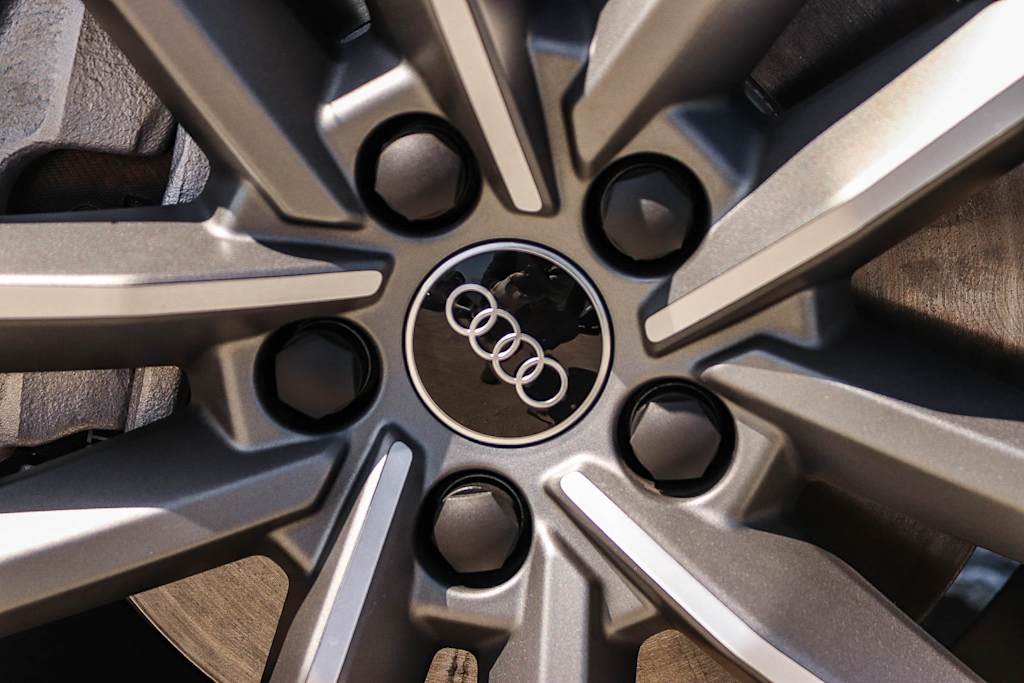 Thumbnail: 2025 Audi Q3 - 14