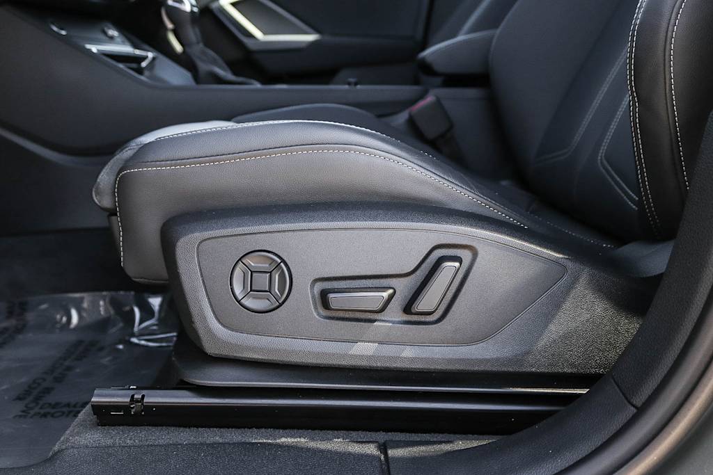 Thumbnail: 2025 Audi Q3 - 29