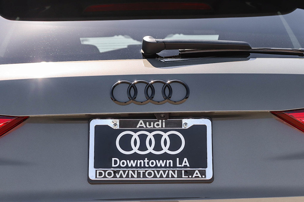 Thumbnail: 2025 Audi Q3 - 21