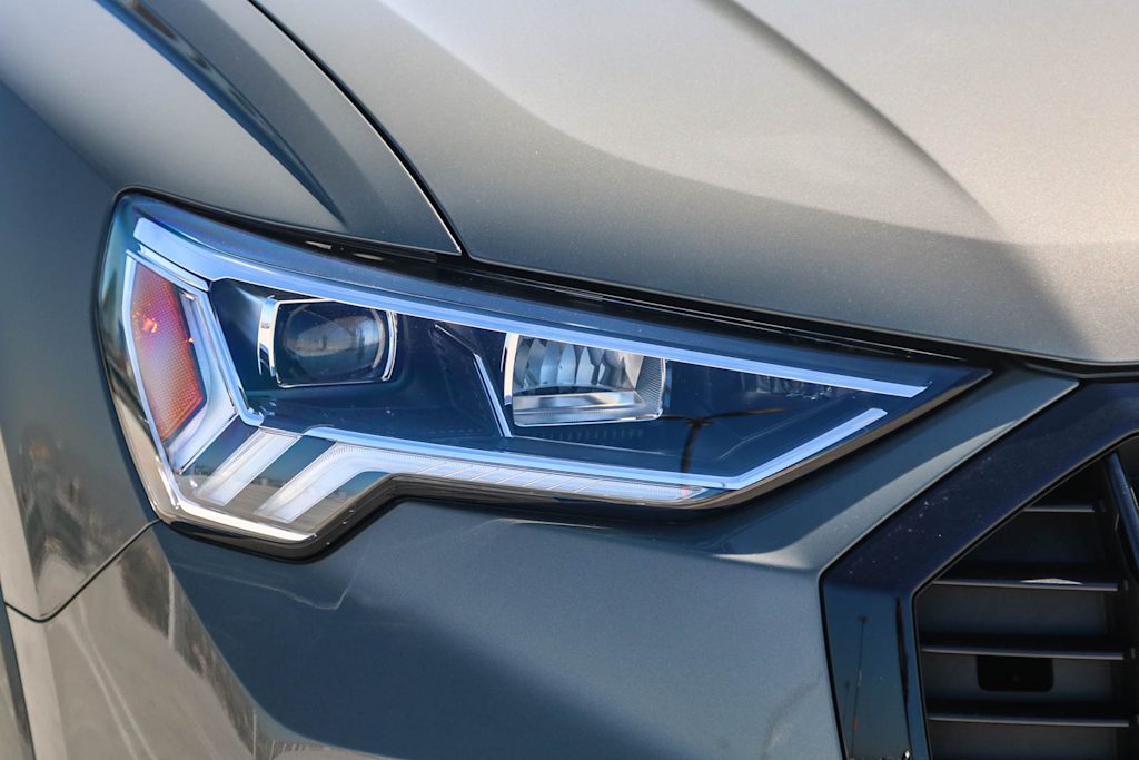 Thumbnail: 2025 Audi Q3 - 20