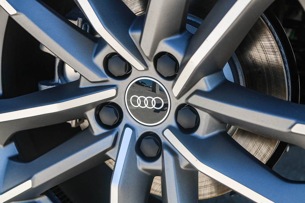 Thumbnail: 2025 Audi Q3 - 27