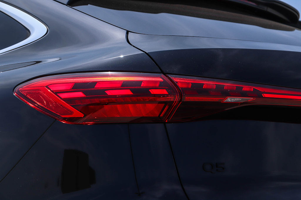 Thumbnail: 2026 Audi Q5 - 21