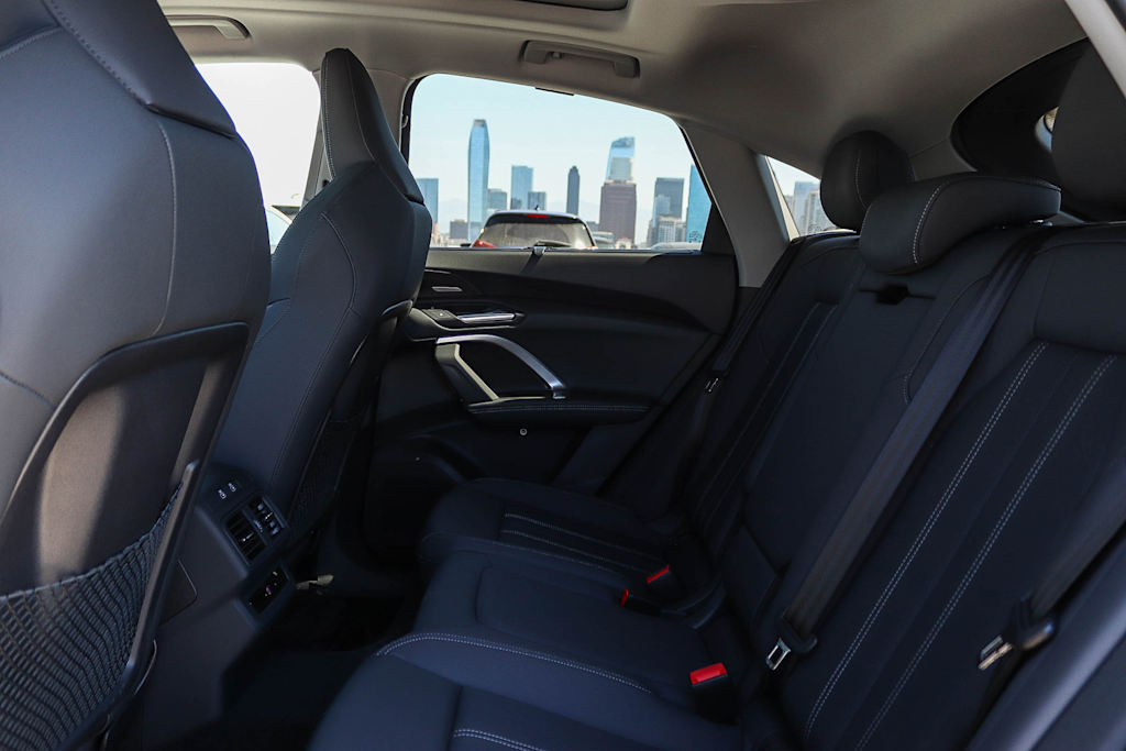 Thumbnail: 2026 Audi Q5 - 12
