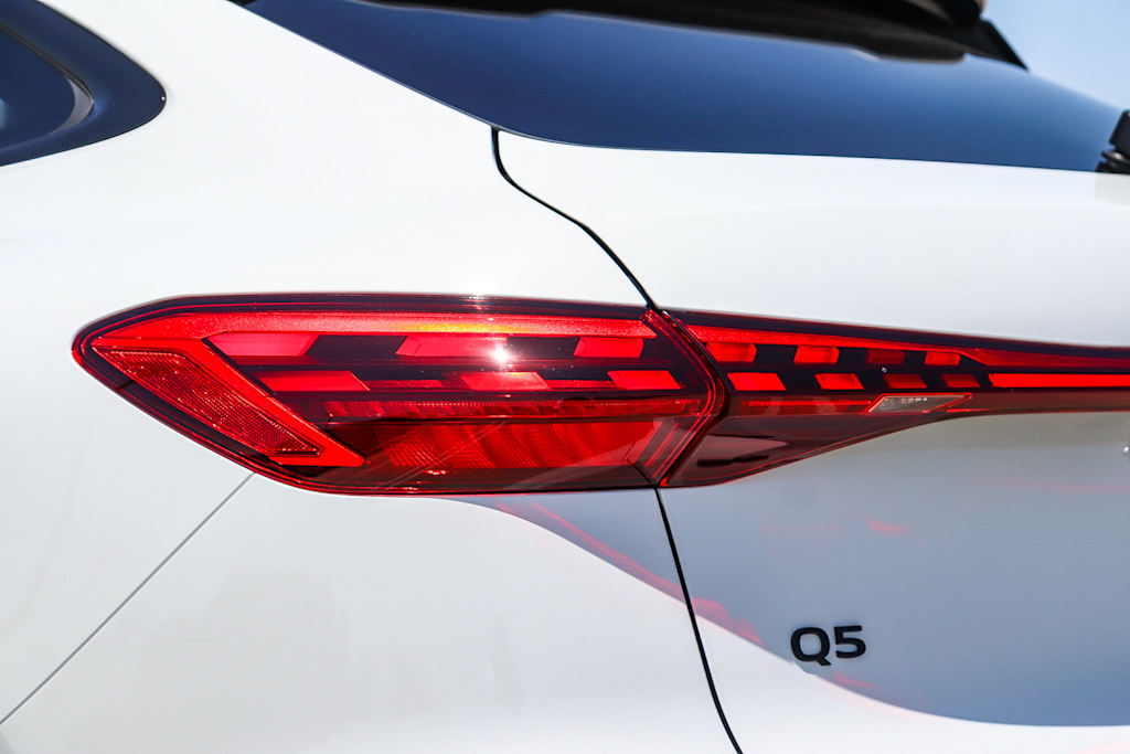 Thumbnail: 2026 Audi Q5 - 22