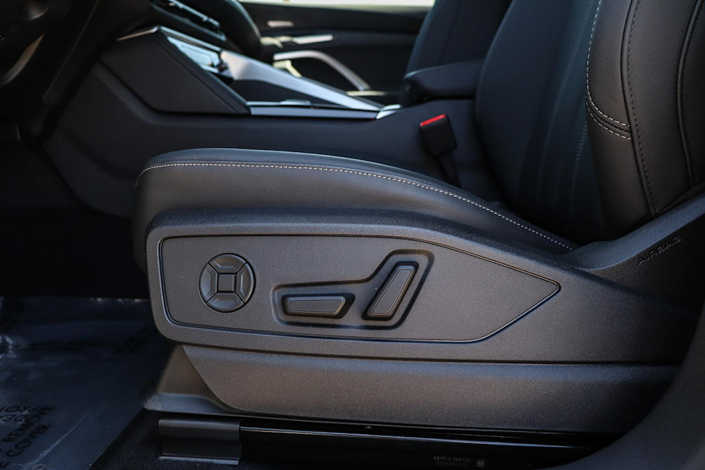 Thumbnail: 2026 Audi Q5 - 27