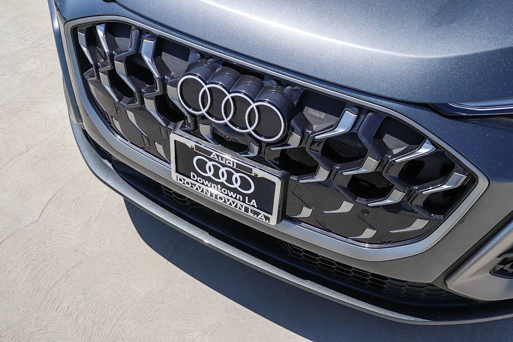 Thumbnail: 2026 Audi Q5 - 6
