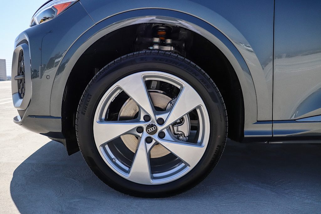 Thumbnail: 2026 Audi Q5 - 23