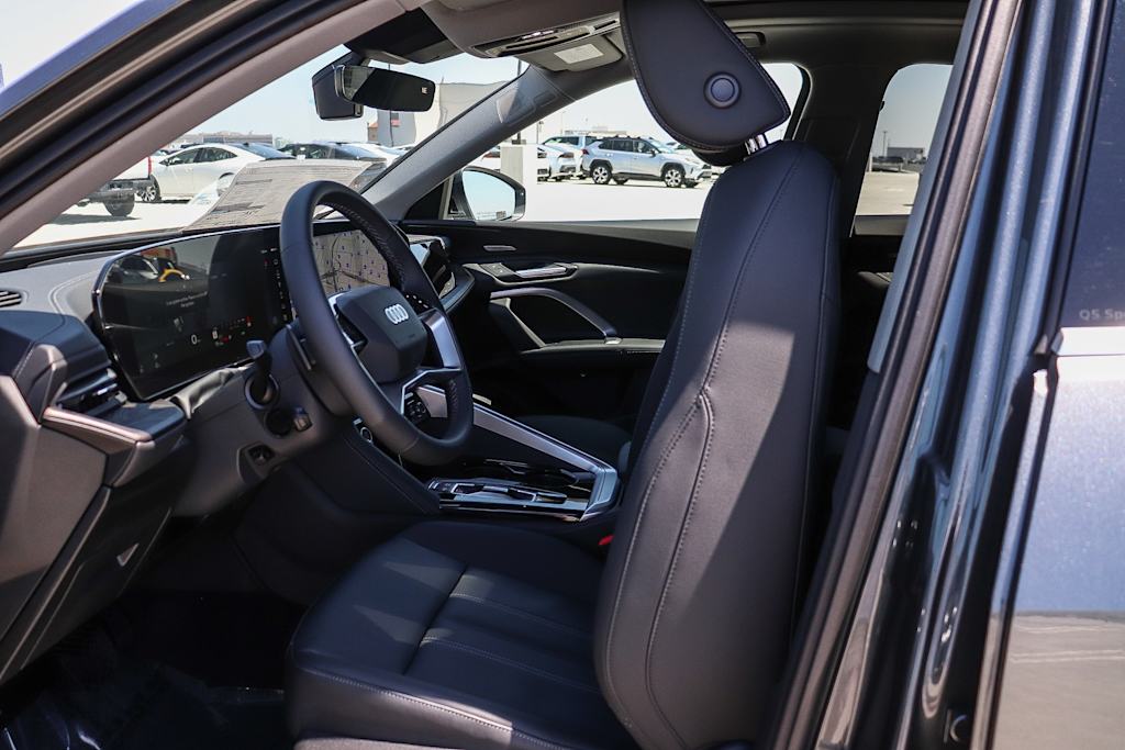 Thumbnail: 2026 Audi Q5 - 11