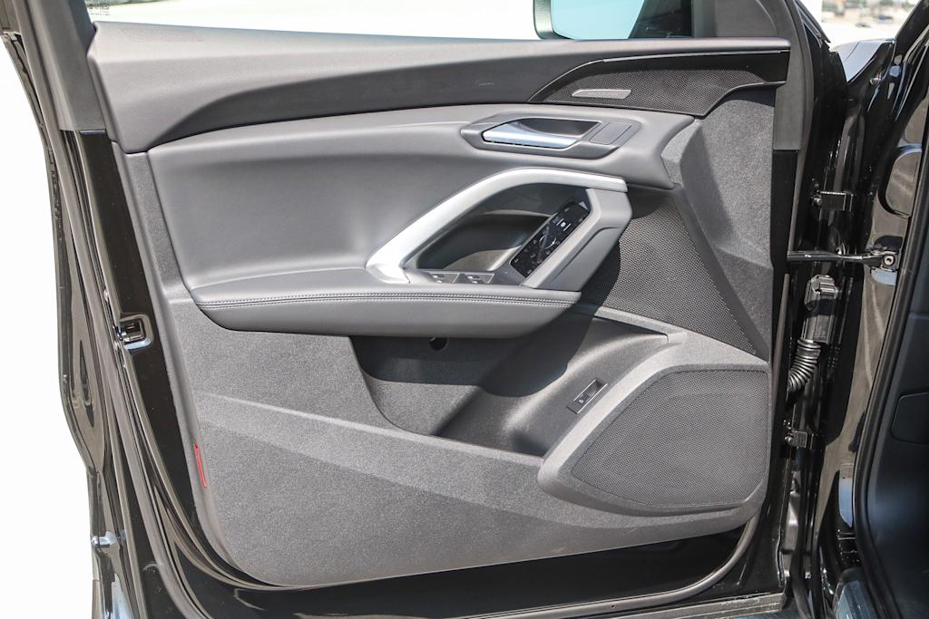 Thumbnail: 2025 Audi Q5 - 36