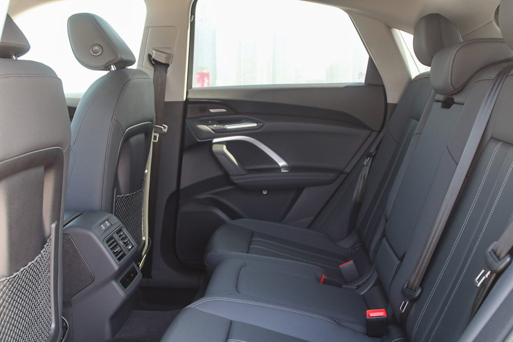 Thumbnail: 2025 Audi Q5 - 12