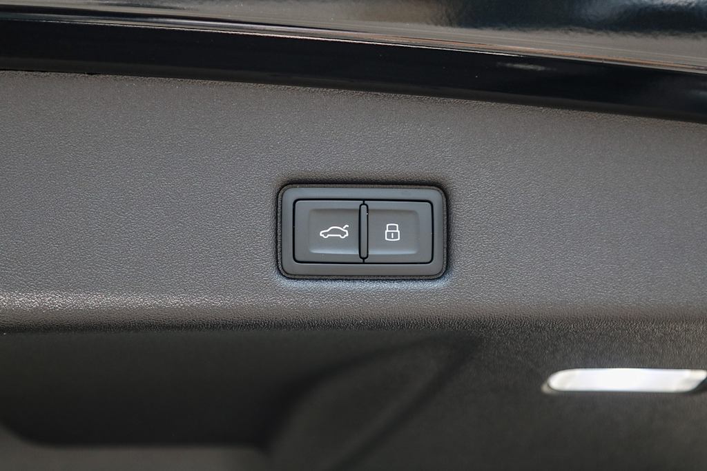 Thumbnail: 2025 Audi Q5 - 44