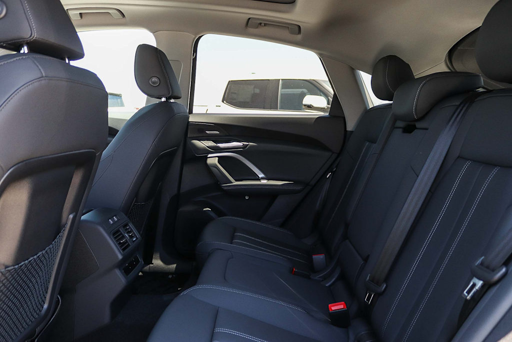 Thumbnail: 2026 Audi Q5 - 12
