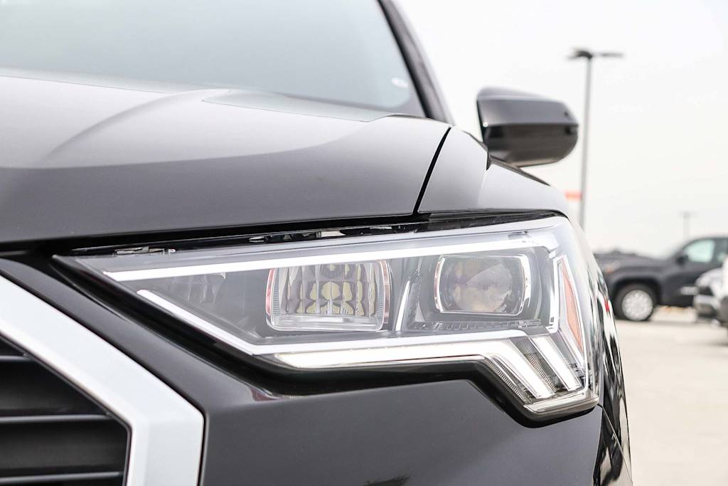 Thumbnail: 2025 Audi Q3 - 20