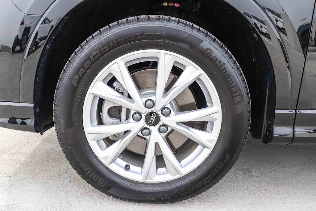 Thumbnail: 2025 Audi Q3 - 24