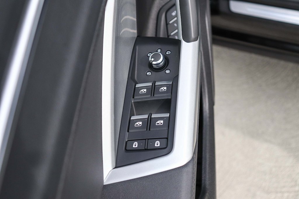 Thumbnail: 2025 Audi Q3 - 30