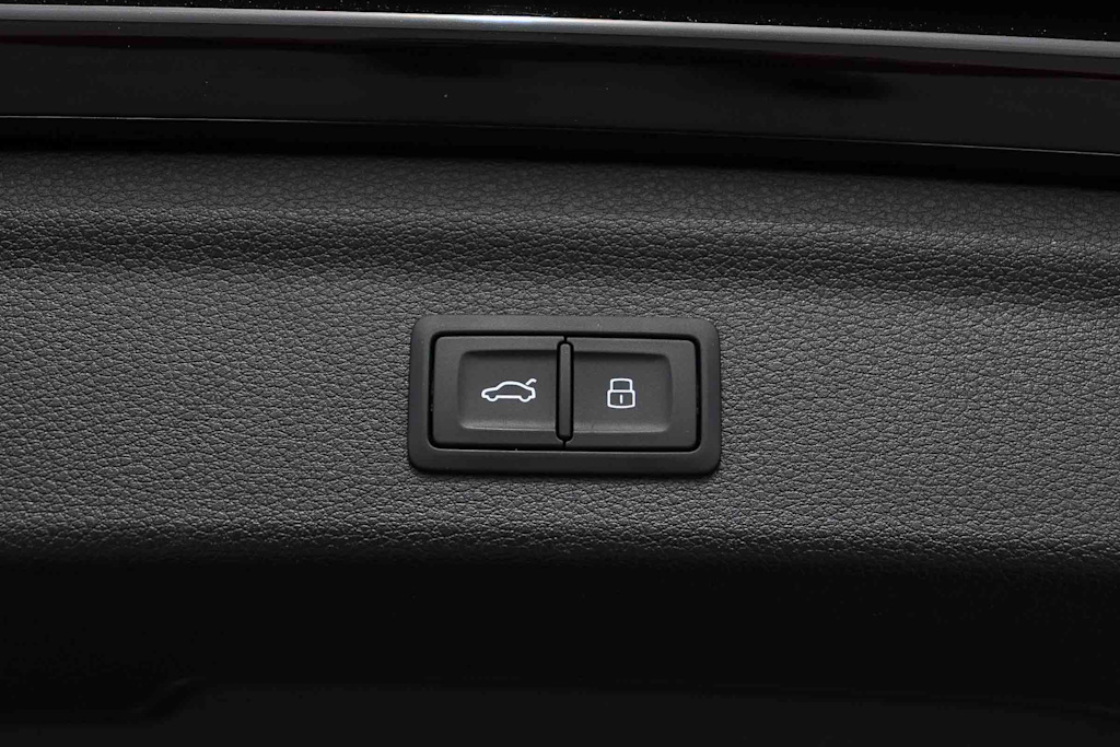 Thumbnail: 2025 Audi Q3 - 39