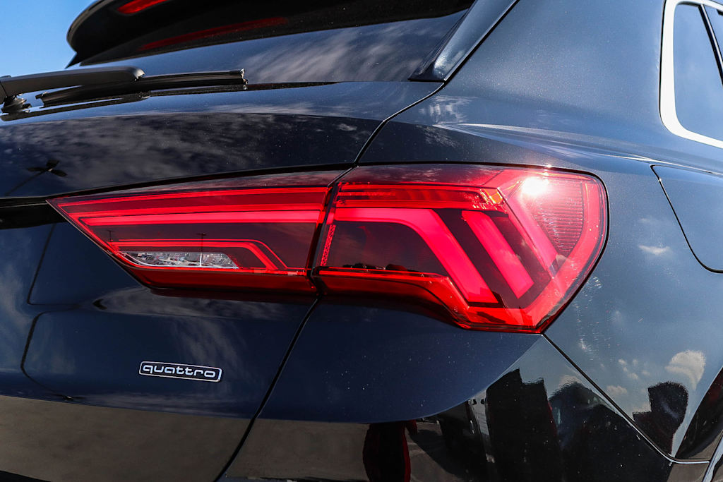 Thumbnail: 2025 Audi Q3 - 23