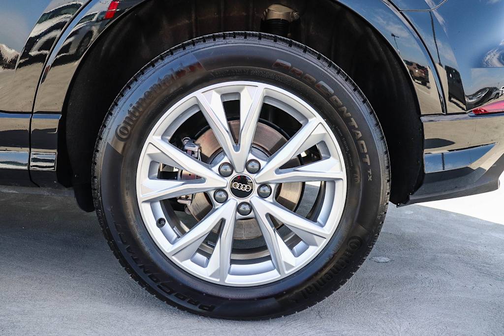 Thumbnail: 2025 Audi Q3 - 7