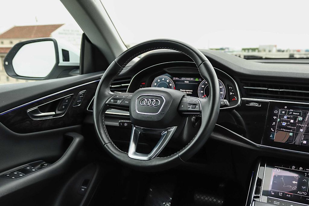 Thumbnail: 2022 Audi Q8 - 9