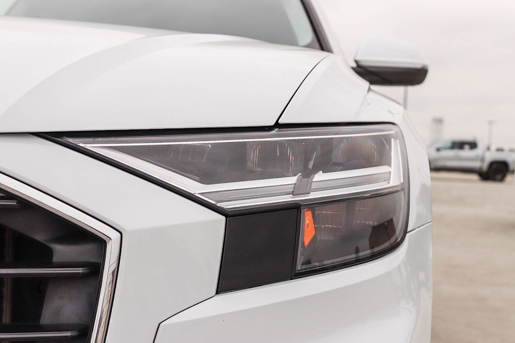Thumbnail: 2022 Audi Q8 - 19