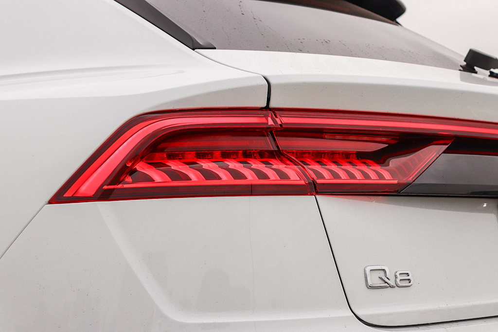 Thumbnail: 2022 Audi Q8 - 22