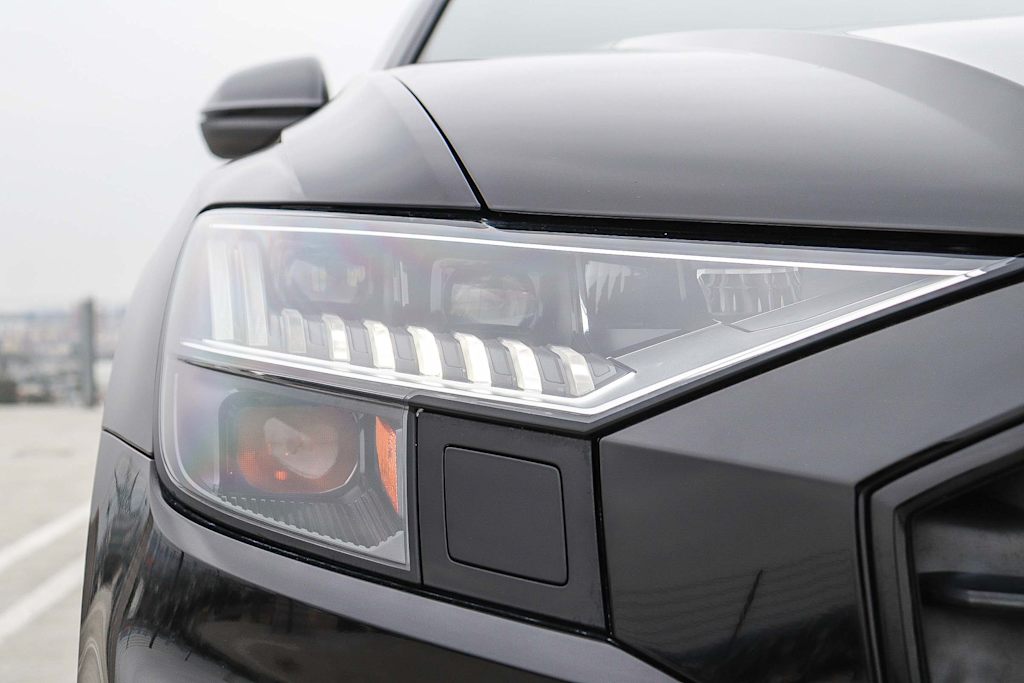 Thumbnail: 2023 Audi Q8 - 21