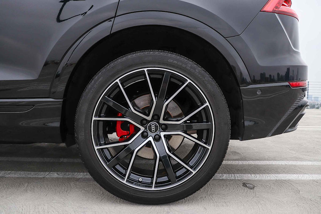 Thumbnail: 2023 Audi Q8 - 7