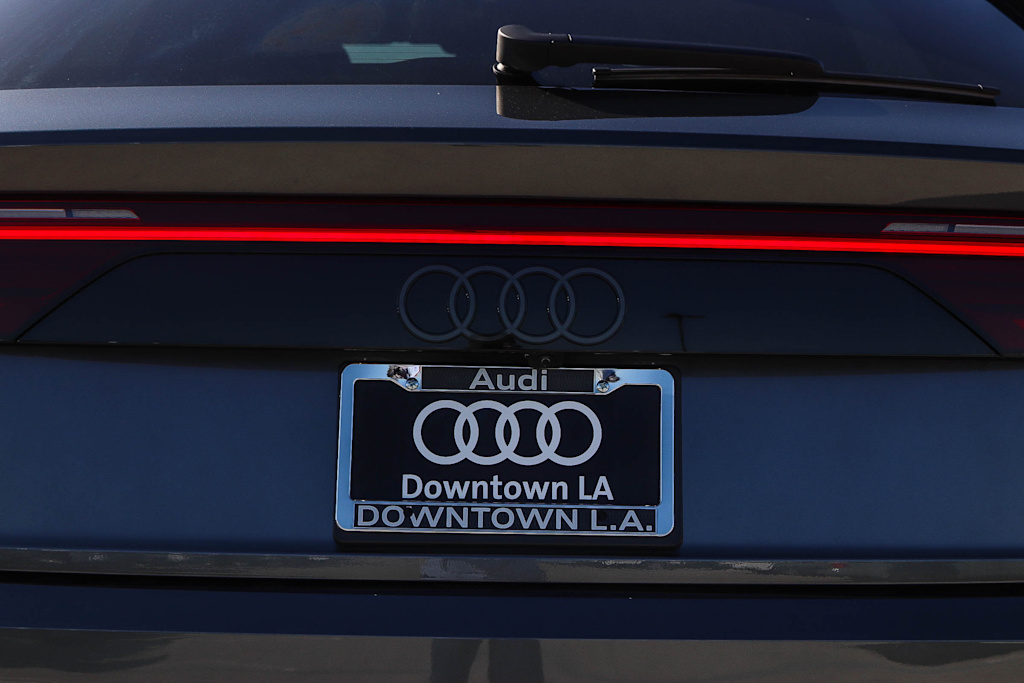 Thumbnail: 2026 Audi Q8 - 17