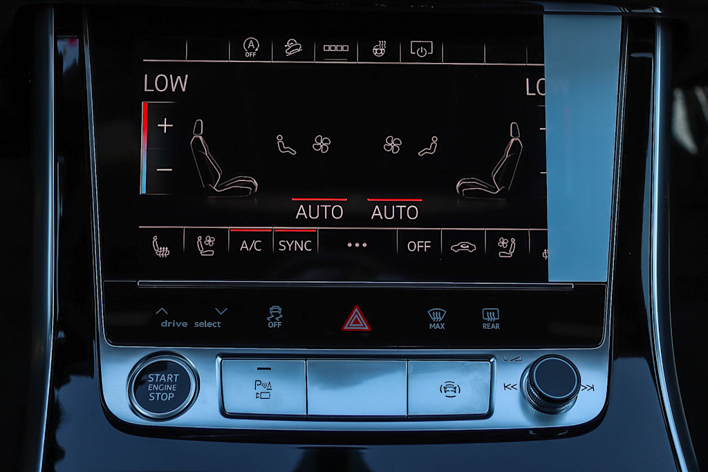 Thumbnail: 2026 Audi Q8 - 13