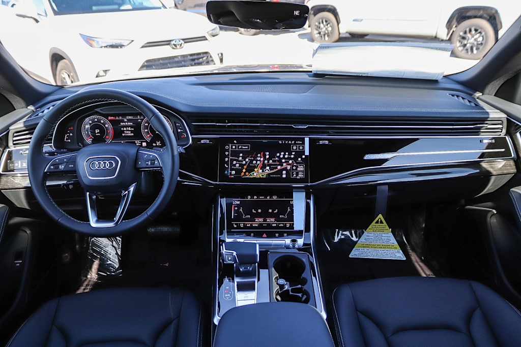 Thumbnail: 2026 Audi Q8 - 2