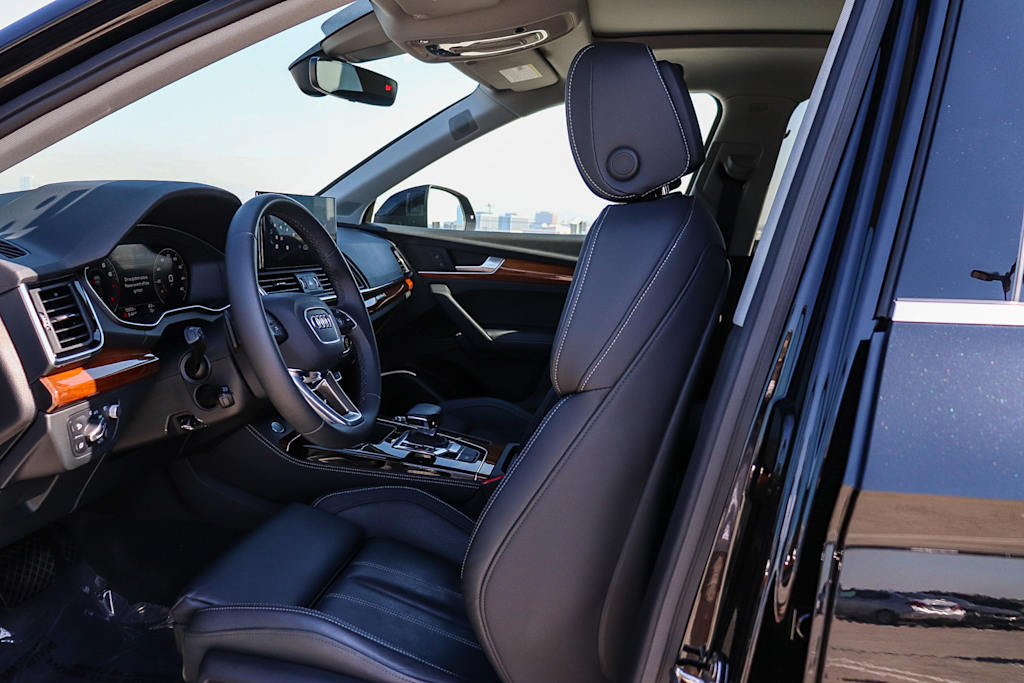 Thumbnail: 2023 Audi Q5 - 11