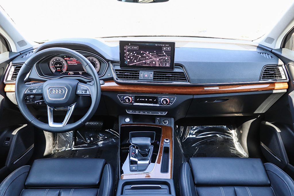 Thumbnail: 2023 Audi Q5 - 2