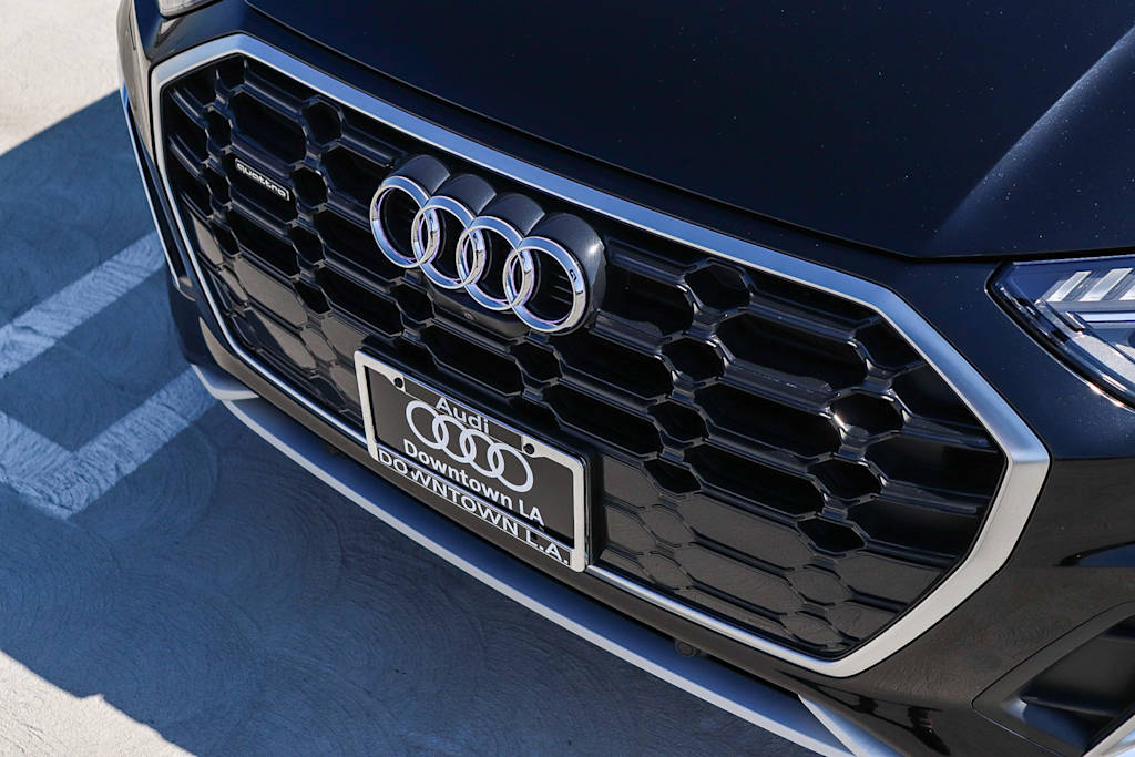 Thumbnail: 2023 Audi Q5 - 6