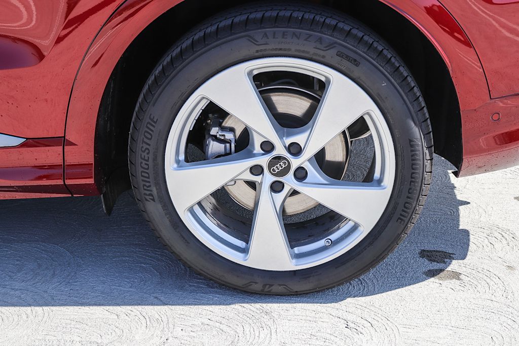 Thumbnail: 2025 Audi Q5 - 20