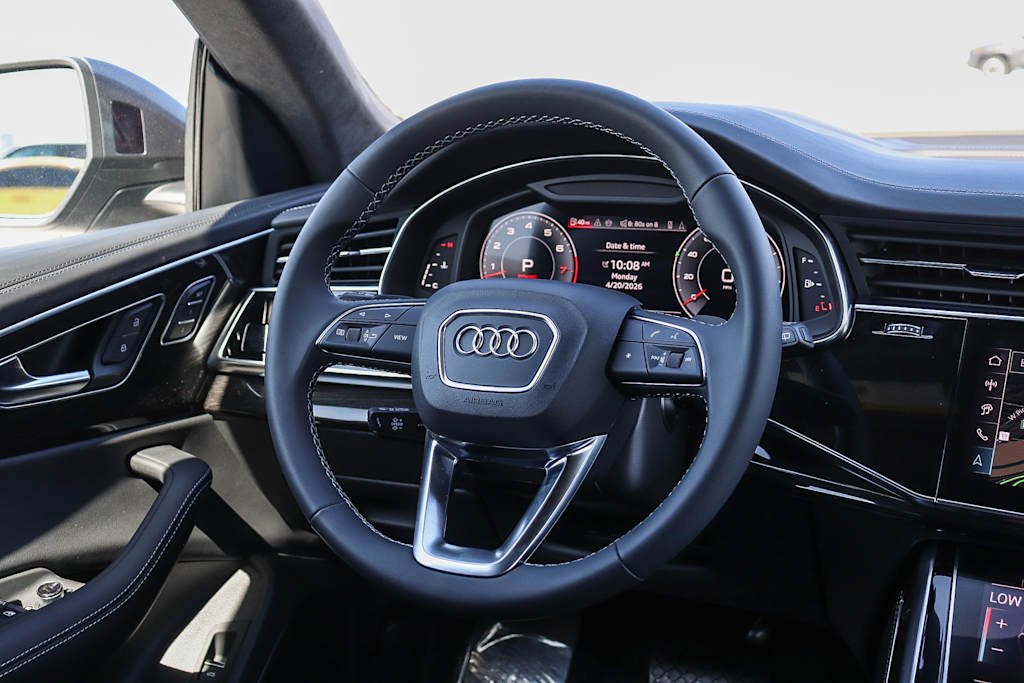 Thumbnail: 2026 Audi Q8 - 9