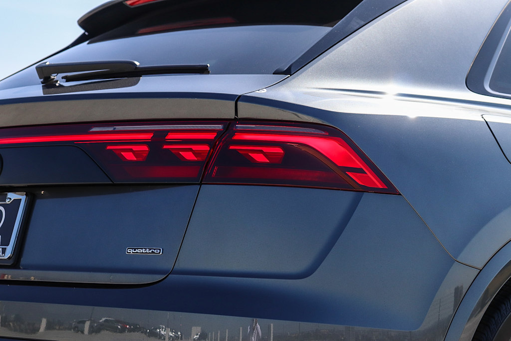 Thumbnail: 2026 Audi Q8 - 22