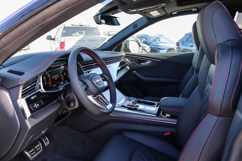 Thumbnail: 2026 Audi Q8 - 12