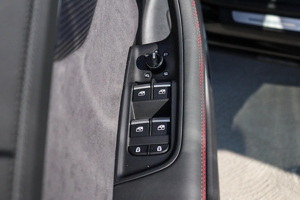 Thumbnail: 2026 Audi Q8 - 33