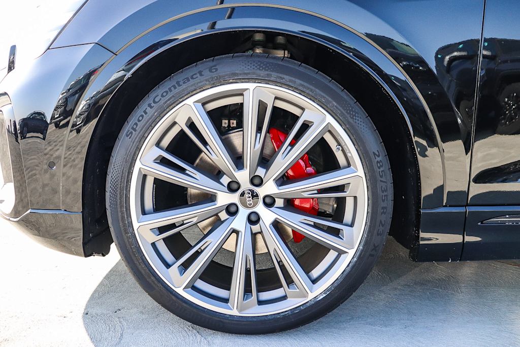 Thumbnail: 2026 Audi Q8 - 25