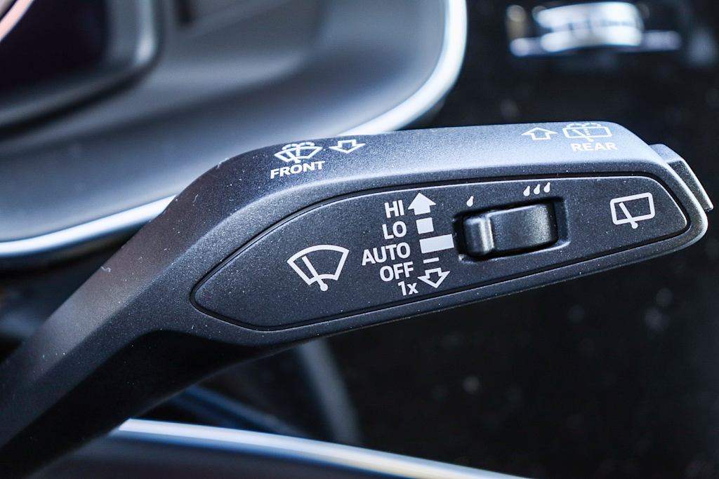 Thumbnail: 2026 Audi Q8 - 38