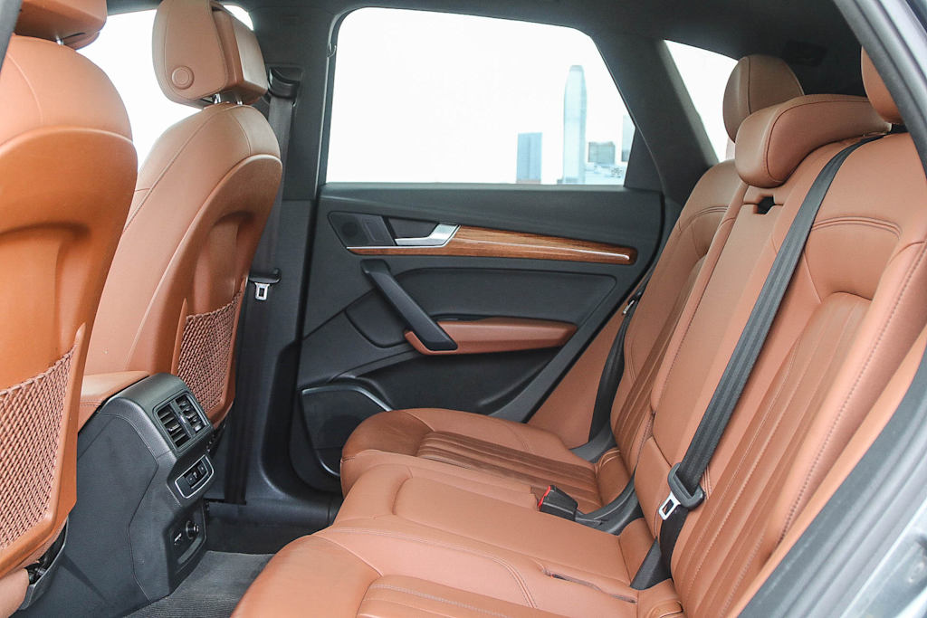 2022 Audi Q5 Premium 11
