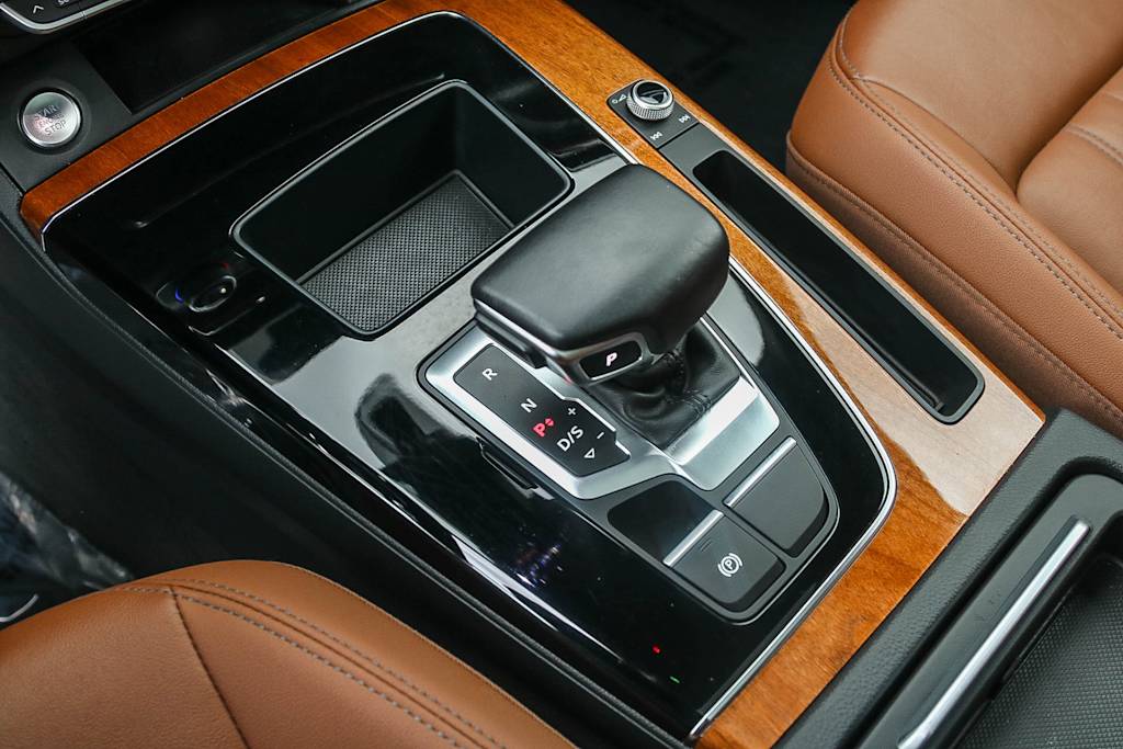 2022 Audi Q5 Premium 14