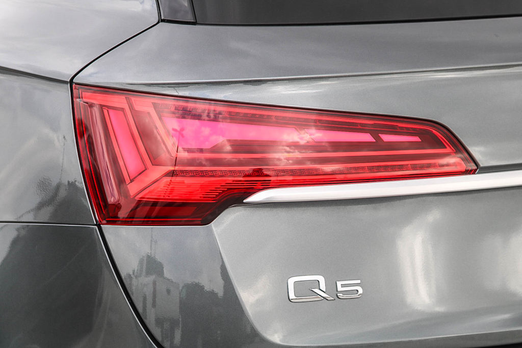 2022 Audi Q5 Premium 22