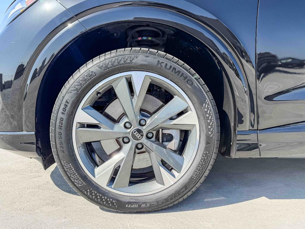 Thumbnail: 2023 Audi Q4 e-tron - 24