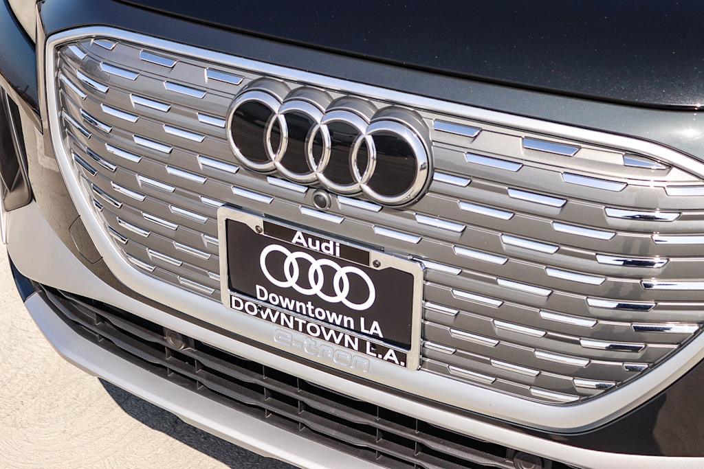 Thumbnail: 2023 Audi Q4 e-tron - 6