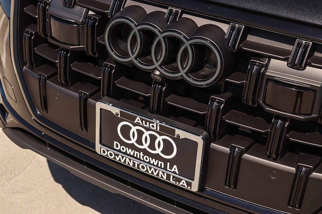 Thumbnail: 2026 Audi Q7 - 6