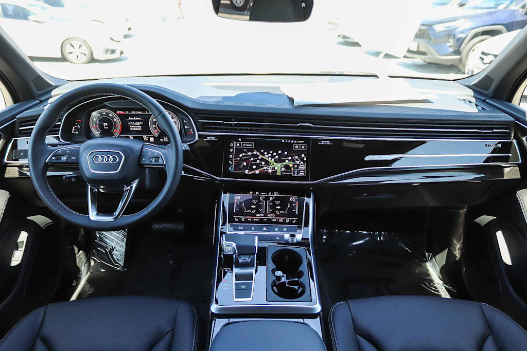 Thumbnail: 2026 Audi Q7 - 2
